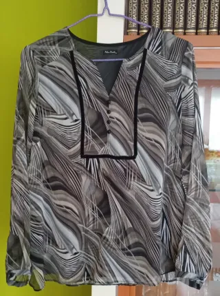 Blusa Pilar Prieto manga larga estampada
