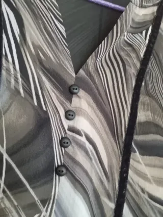 Blusa Pilar Prieto manga larga estampada