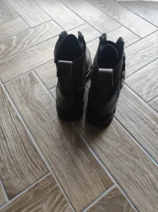 Anfibi Pollini donna neri con fibbie