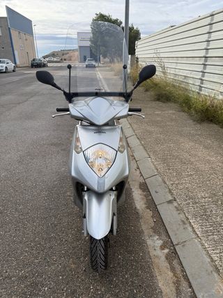Honda Dylan 125 Plata