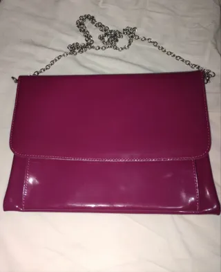 Bolso charol fucsia