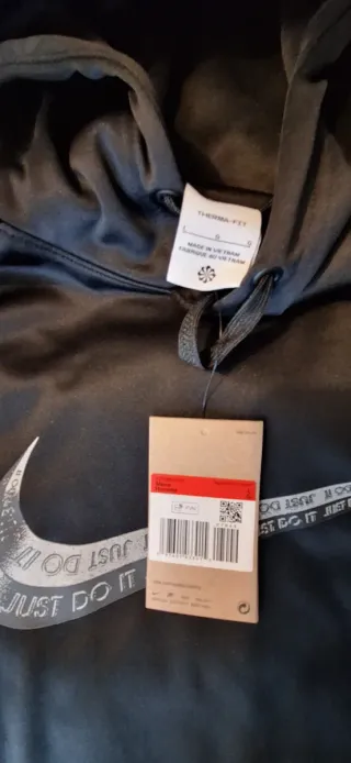 Sudadera Nike Therma Fit Talla L con etiquetas