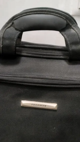 Maleta de viaje Faraway negra