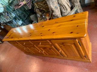 Taquillón buffet pino estilo provenzal