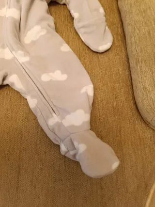 Saco/Buzo/Pijama Infantil Nubes