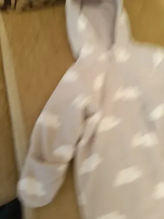 Saco/Buzo/Pijama Infantil Nubes