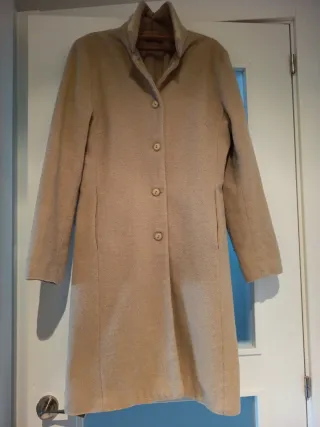 Chaqueta beige de vestir