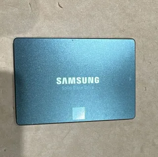 Lote 8x SSD Samsung 850 EVO 250GB, Buon Condizione
