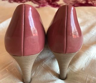 Tacones Gabor charol rosa talla 38