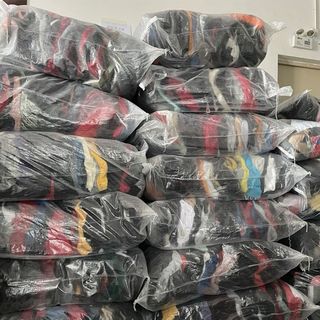 Lote de Ropa Vintage a Kilos