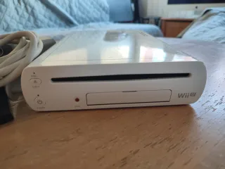 Nintendo Wii U Bianca + Accessori