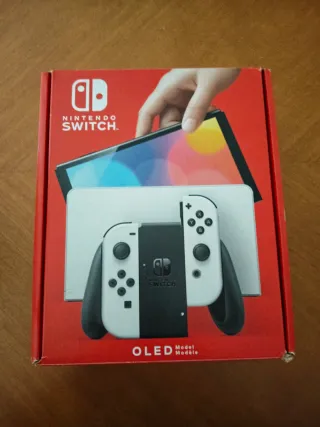 Nintendo Switch OLED Bianca e Nera