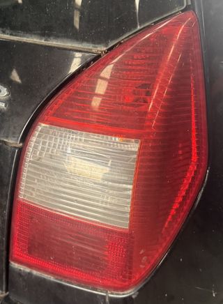 PILOTO TRASERO DERECHO CITROËN C2 1.4 HDI 2006