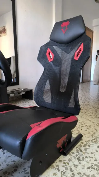 Volante y Asiento Gaming PS4 seminuevo