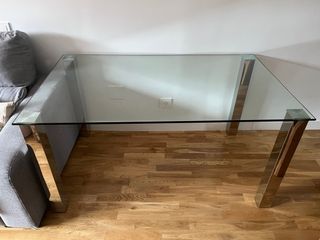urge. Mesa de comedor cristal y metal 150x90