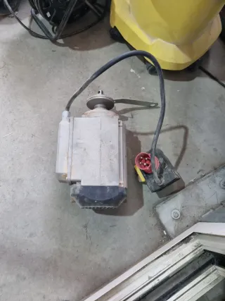 Tronzadora madera trifasica. SOLO MOTOR