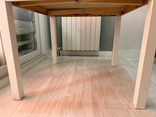 Mesa extensible Ikea Bjursta blanca.