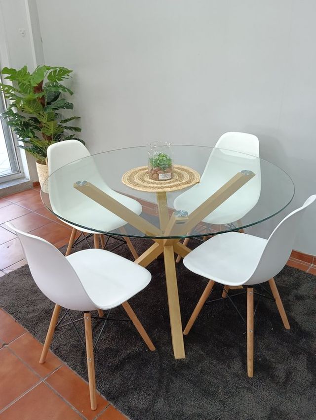 OFERTA DE MESA REDONDA DE CRISTAL + 4 SILLAS