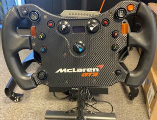 Playseat Evolution Red Bull GRC +Volante y Pedales