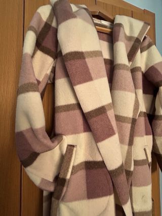 Abrigo cuadros T única beige/morado