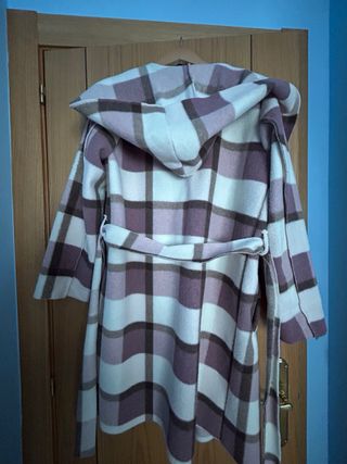 Abrigo cuadros T única beige/morado