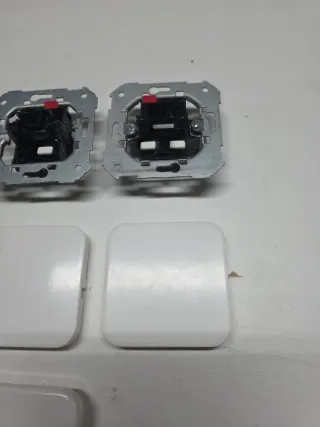 Simón Mecanismos y Marcos Eléctricos