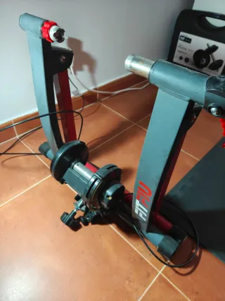 Rodillo de entrenamiento para bicicleta