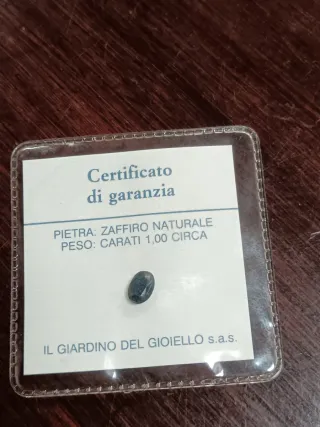 Zaffiro naturale 1,00 ct con certificato