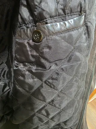 Cazadora de cuero marca Caramelo marrón