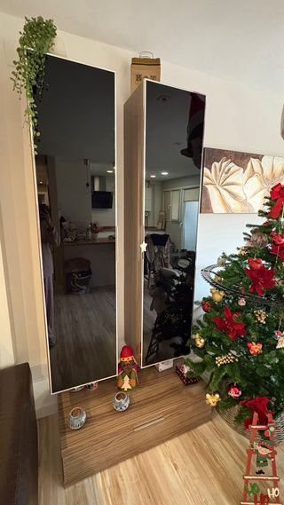 Urge vender ----Mueble de comedor madera y cristal