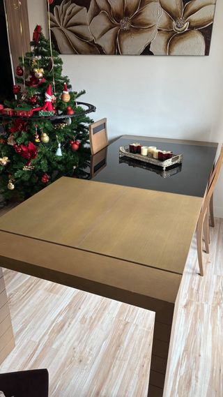 Urge vender ----Mueble de comedor madera y cristal