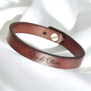 Pulsera de cuero personalizada.