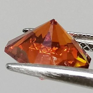 Esfalerita 2.72 ct Corte Precisión Naranja Amarill