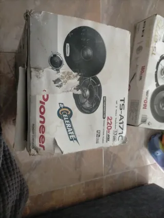 Altavoces Pioneer Coche Negro/Blanco