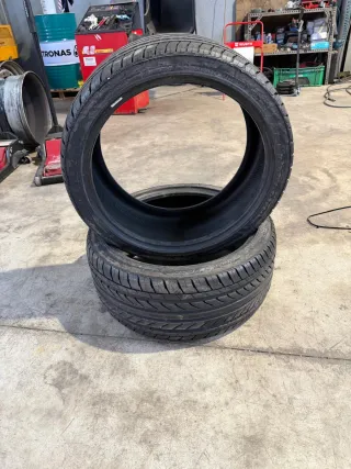 Neumáticos Nankang 275/35 R20 casi nuevos