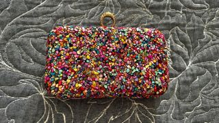 Bolso de fiesta pedrería multicolor