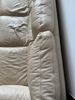 Sofá de piel beige 3 plazas