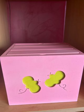 Organizador de fotos rosa con mariposas