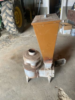 Estufa Serrín Biomasa Metal
