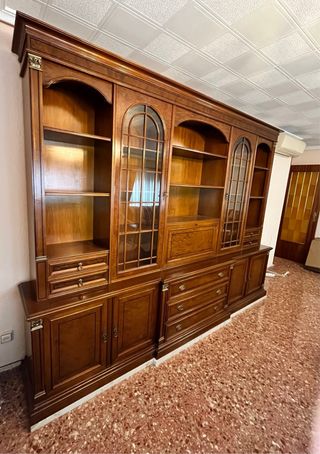 Mueble clásico de madera salón