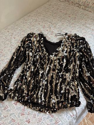Camisa Lentejuelas Negra y Dorada