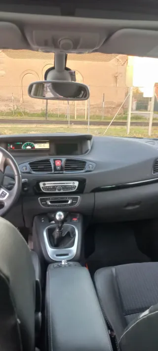 Renault Grand Scenic 2012