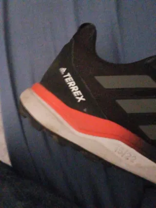 Bambas Adidas Trex suela continental