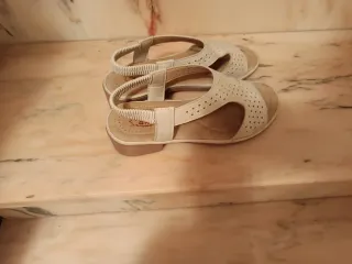 Sandalias Beige Mujer