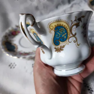 Tazza da tè Royal Albert Berkeley 1 di 2