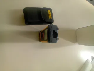 Medidor Láser Dewalt DW03050