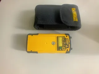 Medidor Láser Dewalt DW03050