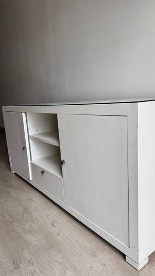 Mueble TV blanco  SIN CRISTAL PRECIO NEGOCIABLE
