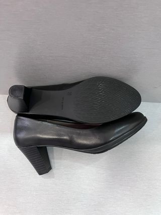 Zapatos de piel negros T39 y T40 nuevos