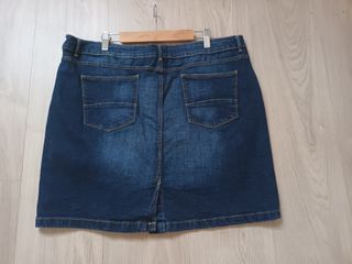 4 faldas cortas vaqueras. Negro y Denim T. 42 - 44